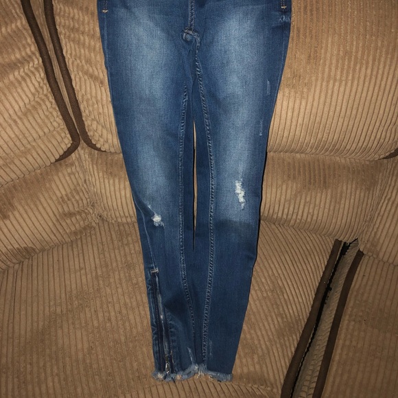 Misses IVY + MAIN TILLYS denim jeans. New with tags - Picture 3 of 6